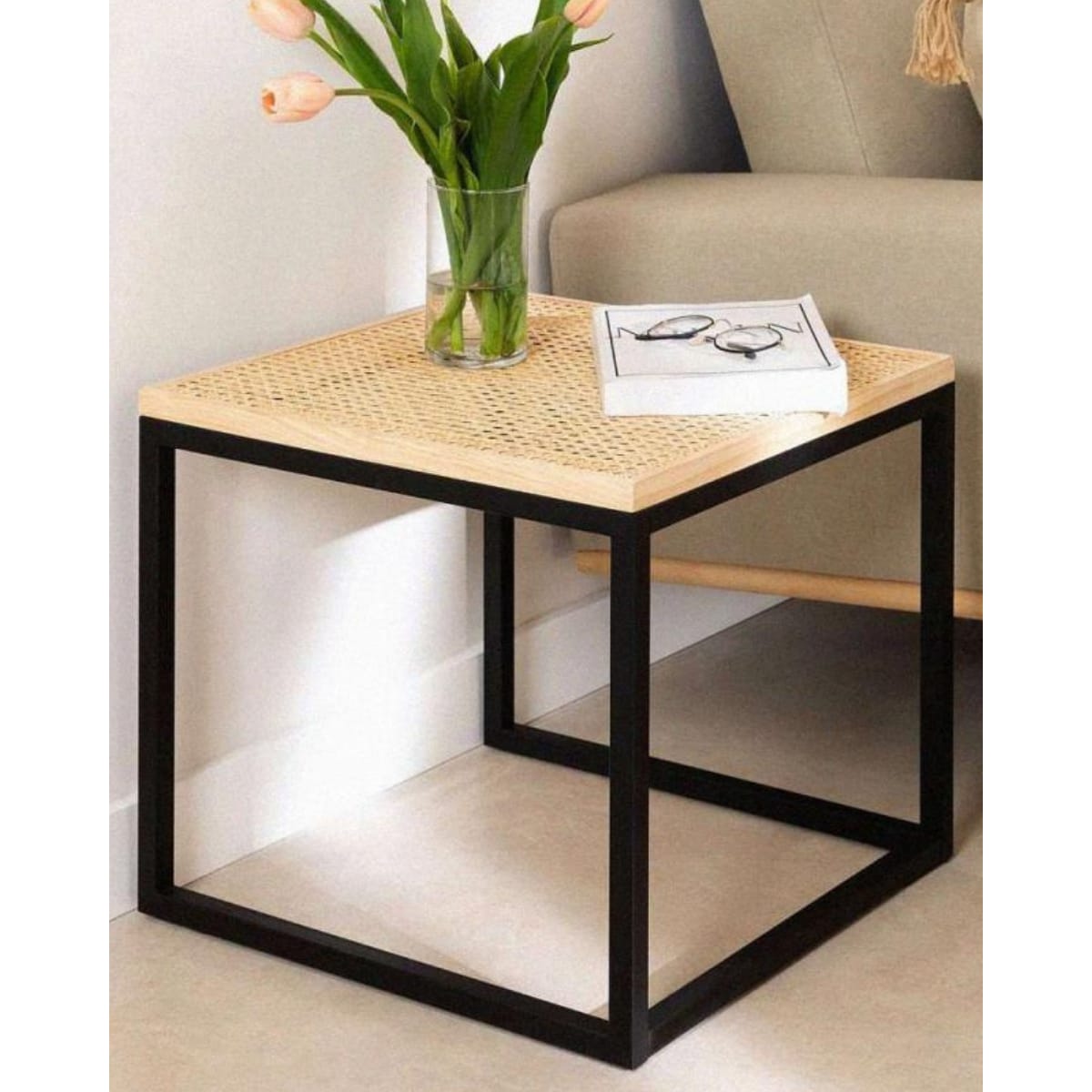 Mesa Auxiliar Bendita, de Esterilla, Hierro Y Madera