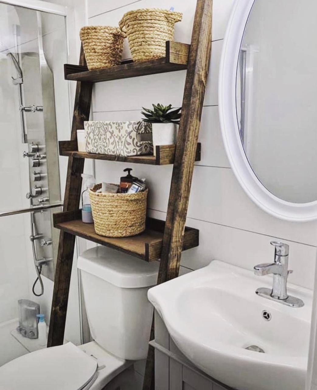 Estante Escalera de Baño