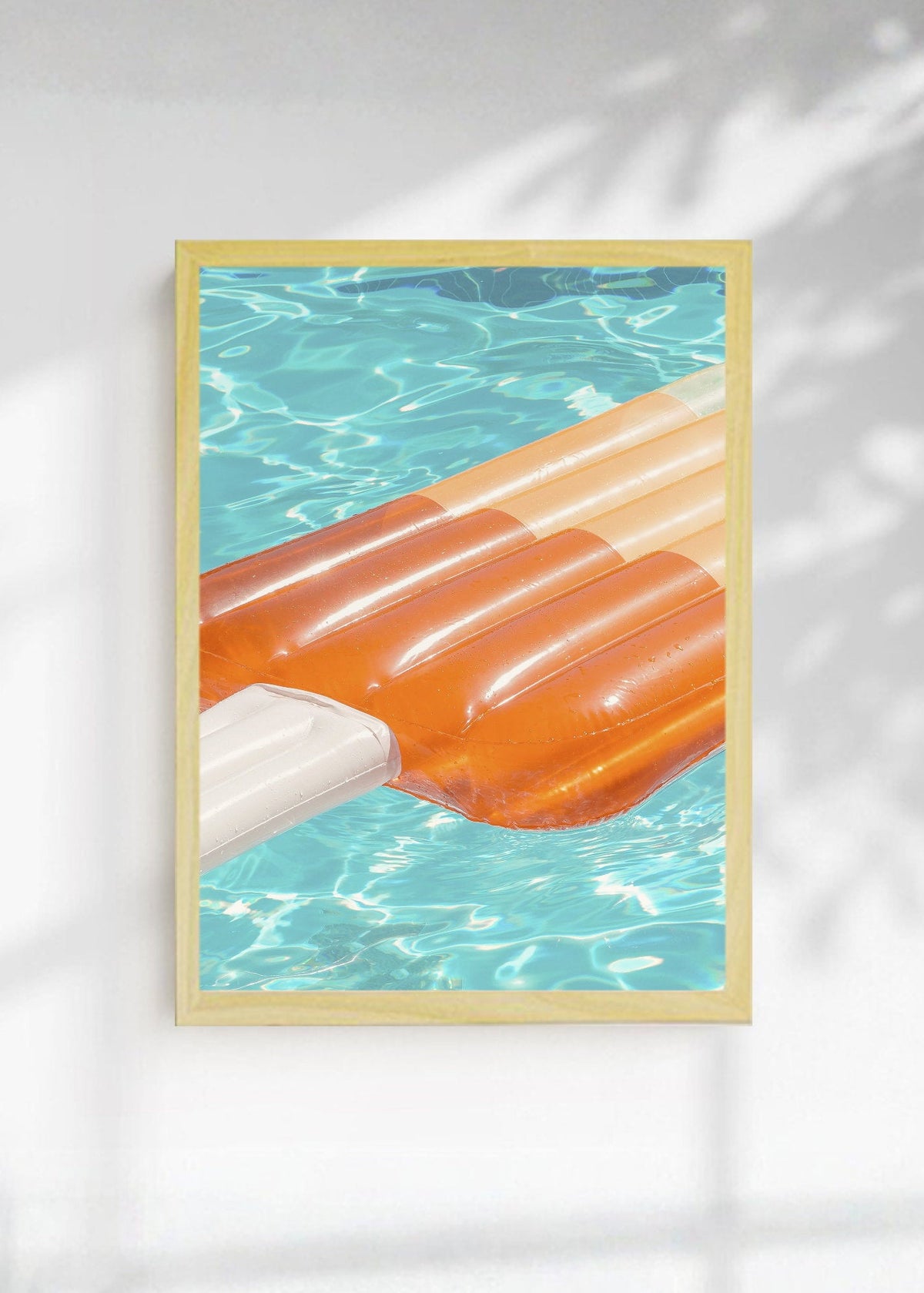 Cuadro Decorativo Playa, Colchoneta Naranja Pileta