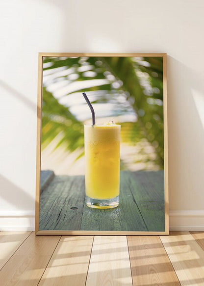 Cuadro Decorativo Playa, Jugo Amarillo Palmera
