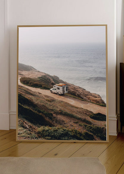 Cuadro Decorativo Playa, Motorhome Acantilado Niebla