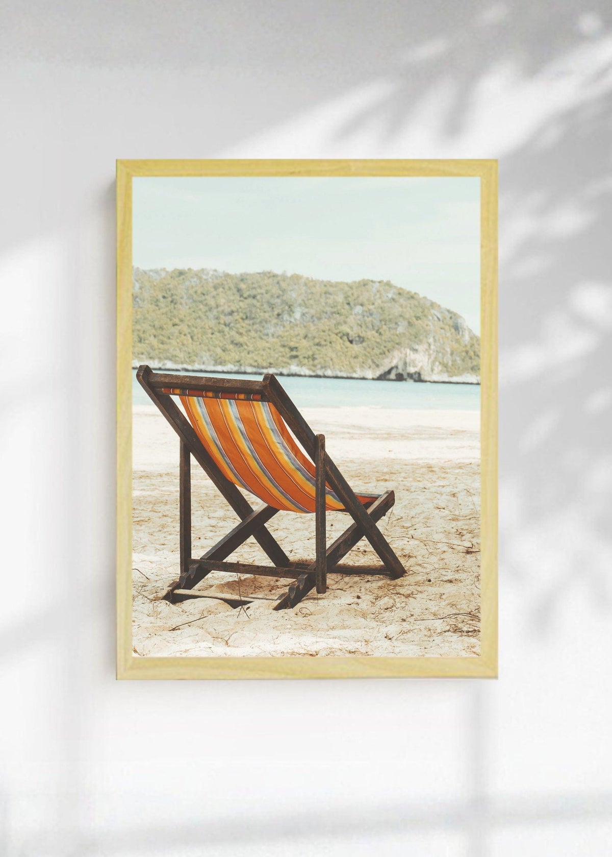 Cuadro Decorativo Playa, Reposera Naranja Bahía