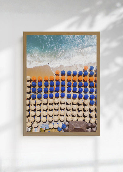 Cuadro Decorativo Playa, Sombrillas Azules Hileras