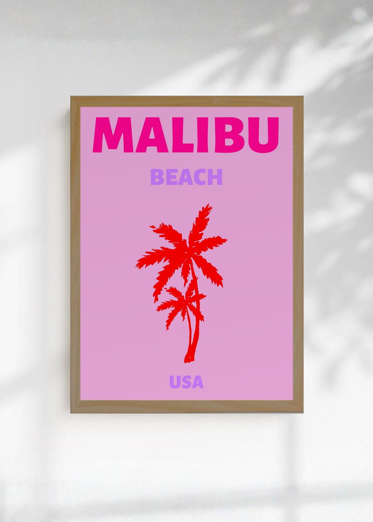 Cuadro Decorativo Travel, Malibú, USA, Palmera Roja Fucsia