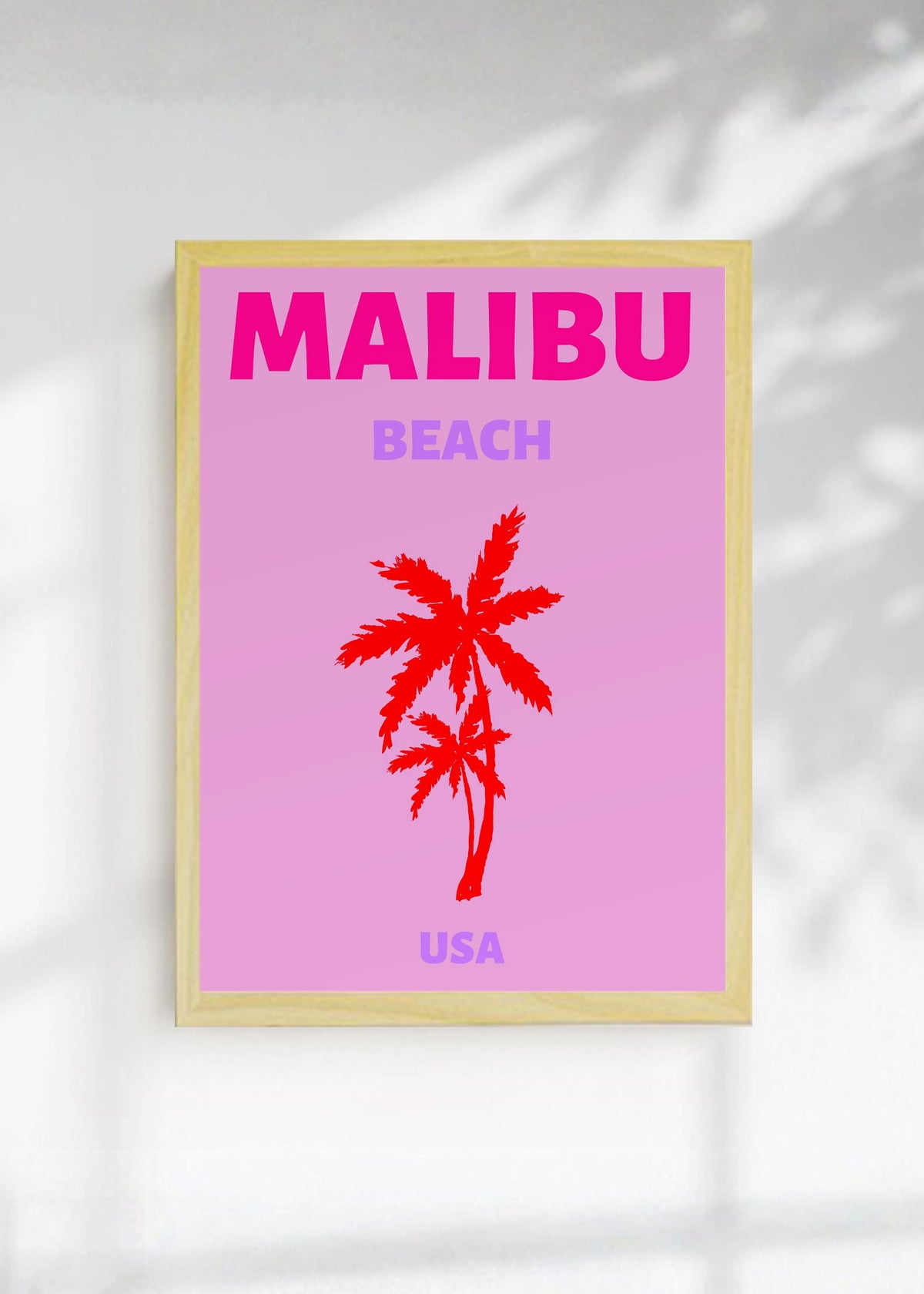 Cuadro Decorativo Travel, Malibú, USA, Palmera Roja Fucsia