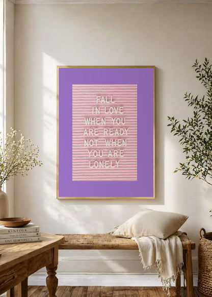 Cuadro Decorativo Trendy, Fall in Love Texto Lila