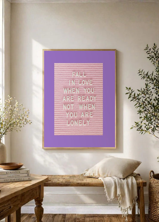 Cuadro Decorativo Trendy, Fall in Love Texto Lila