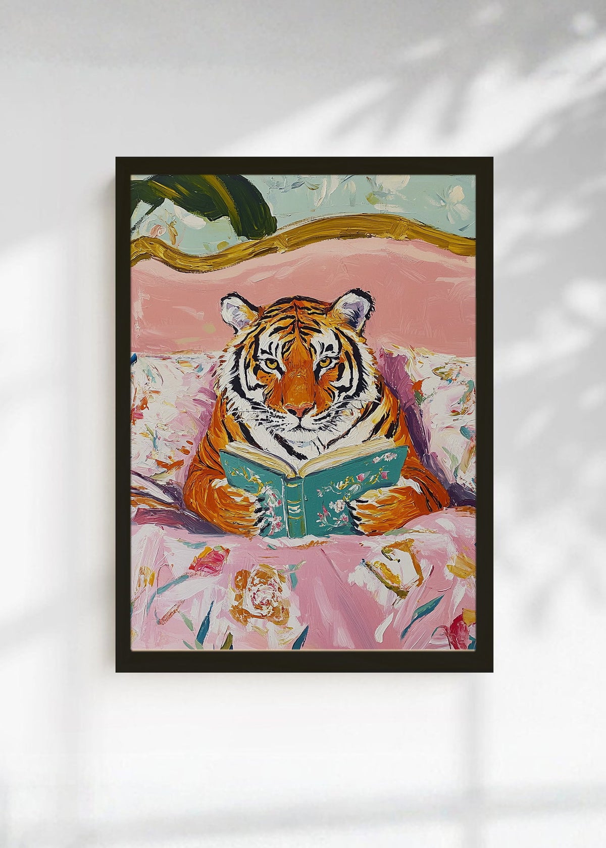 Cuadro Decorativo Trendy, Tigre Leyendo Cama Floral