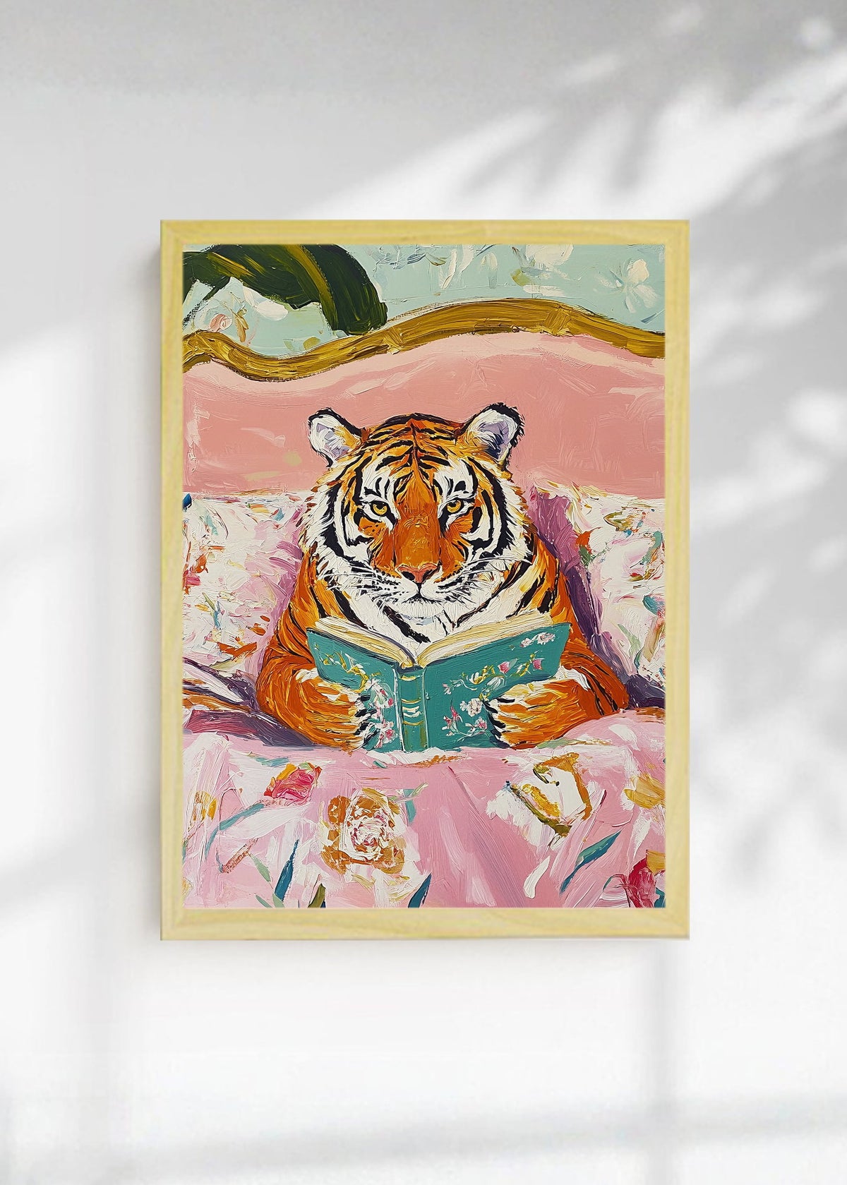 Cuadro Decorativo Trendy, Tigre Leyendo Cama Floral