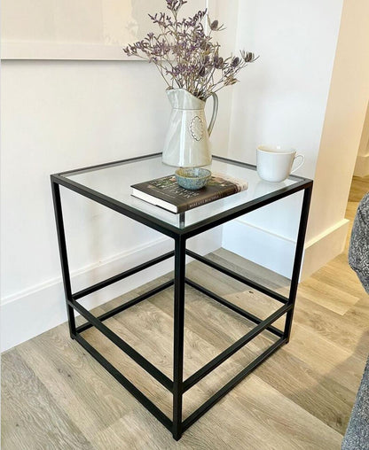 Mesa Auxiliar De Metal Aria Glass